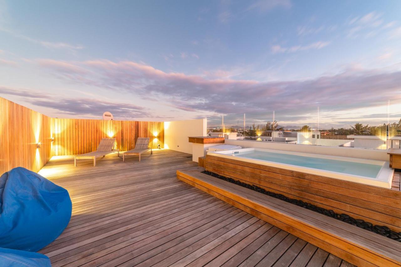 Penthouse 13 - One Bay Residence With Private Rooftop Terrace And Dip In Pool Pereybere Beach Eksteriør billede