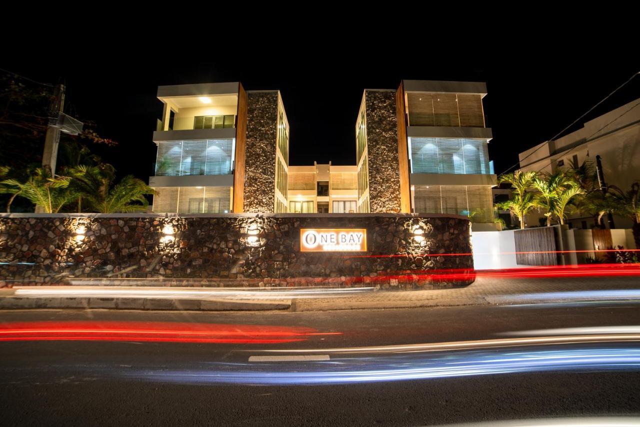 Penthouse 13 - One Bay Residence With Private Rooftop Terrace And Dip In Pool Pereybere Beach Eksteriør billede