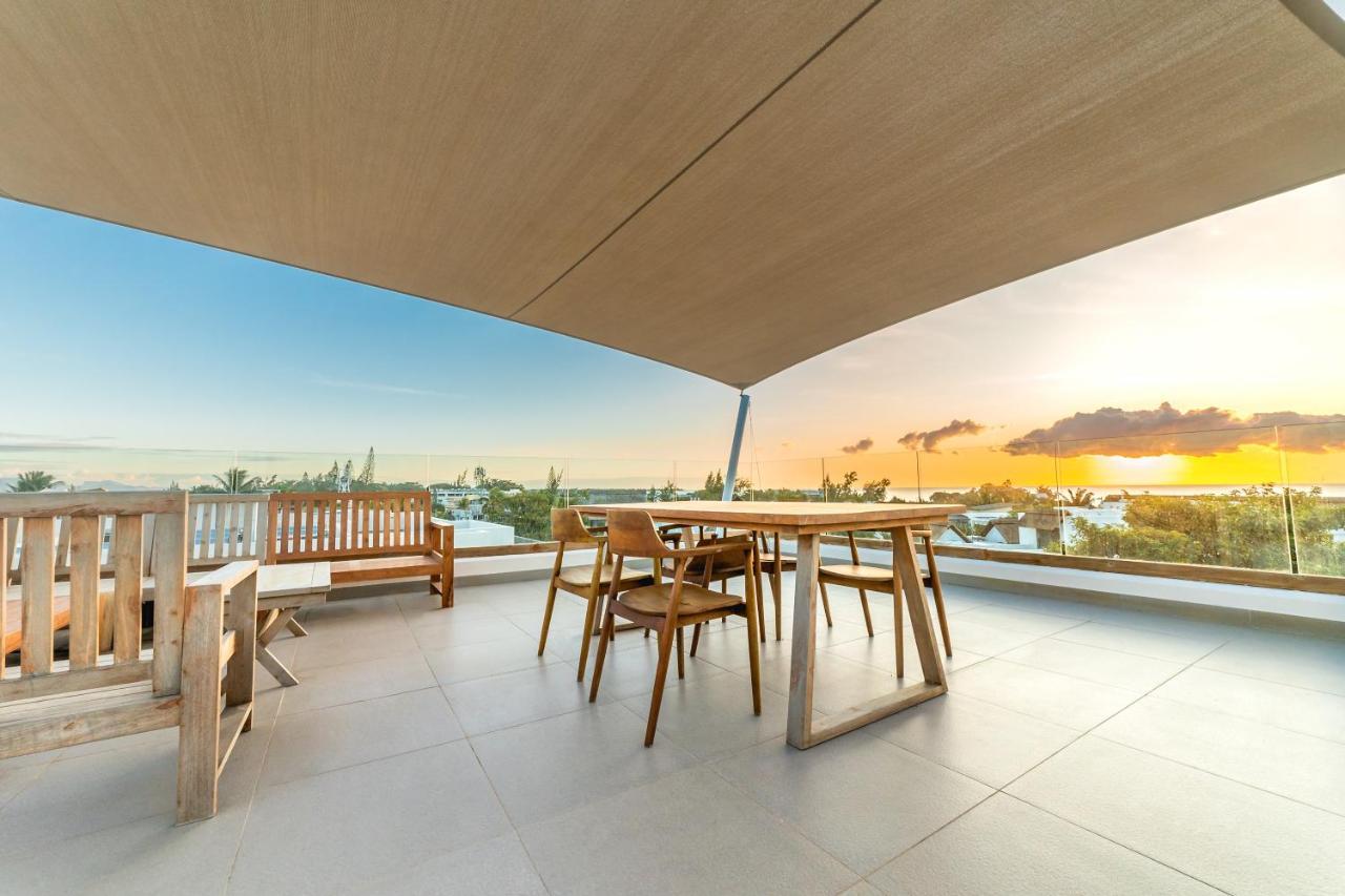 Penthouse 13 - One Bay Residence With Private Rooftop Terrace And Dip In Pool Pereybere Beach Eksteriør billede