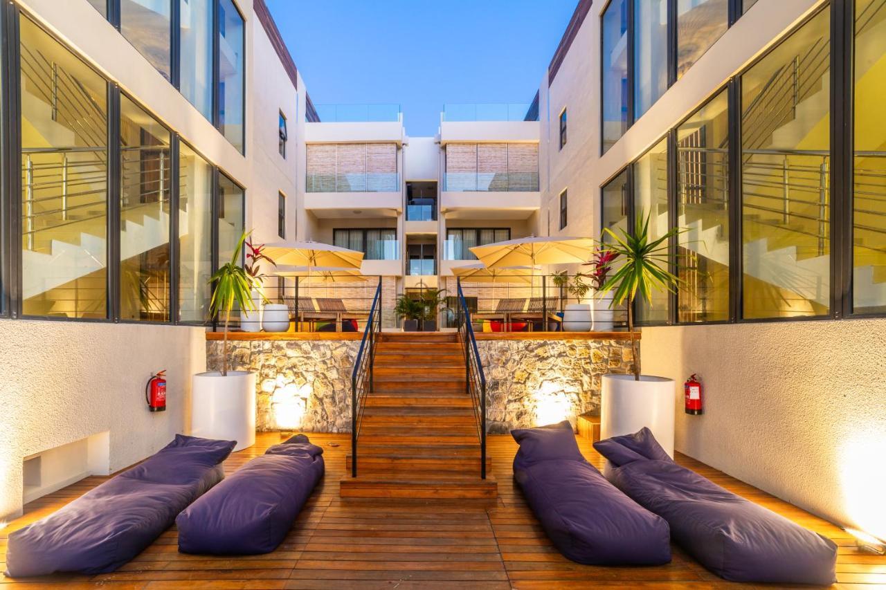 Penthouse 13 - One Bay Residence With Private Rooftop Terrace And Dip In Pool Pereybere Beach Eksteriør billede